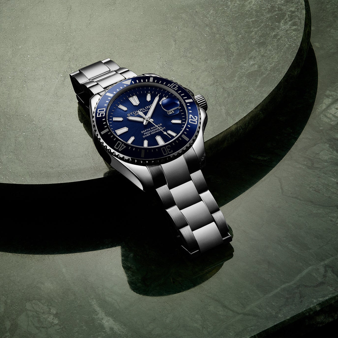 Stührling Depthmaster 3950A Quartz 42mm Diver