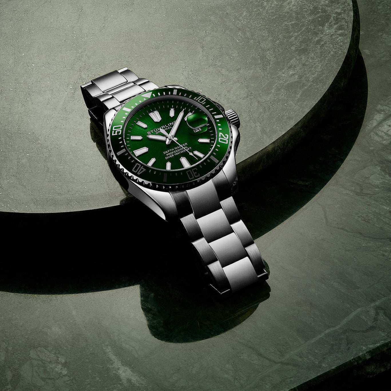 Stührling Depthmaster 3950A Quartz 42mm Diver