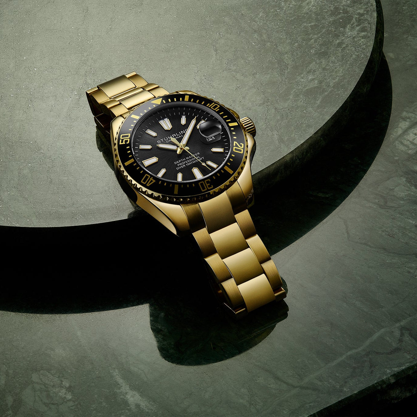 Stührling Depthmaster 3950A Quartz 42mm Diver