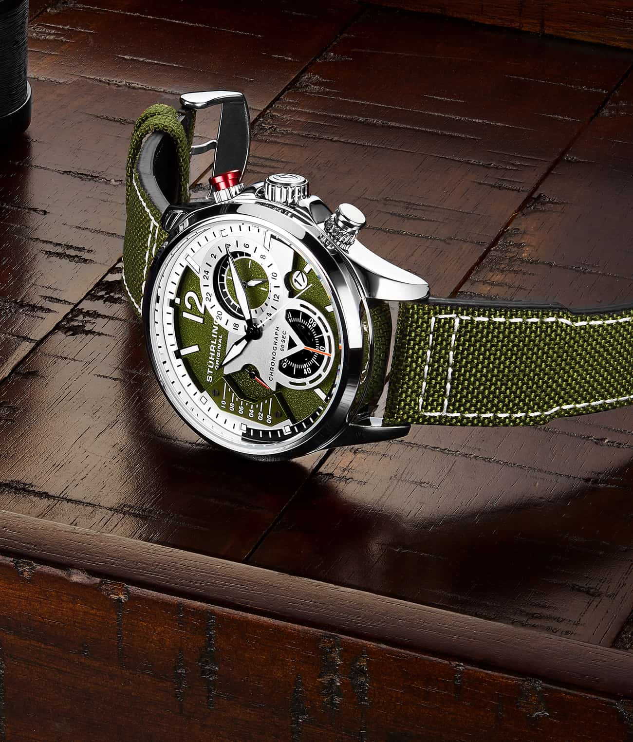 Green Dial / Silver Case / Green Leather Strap Silver Tang Buckle