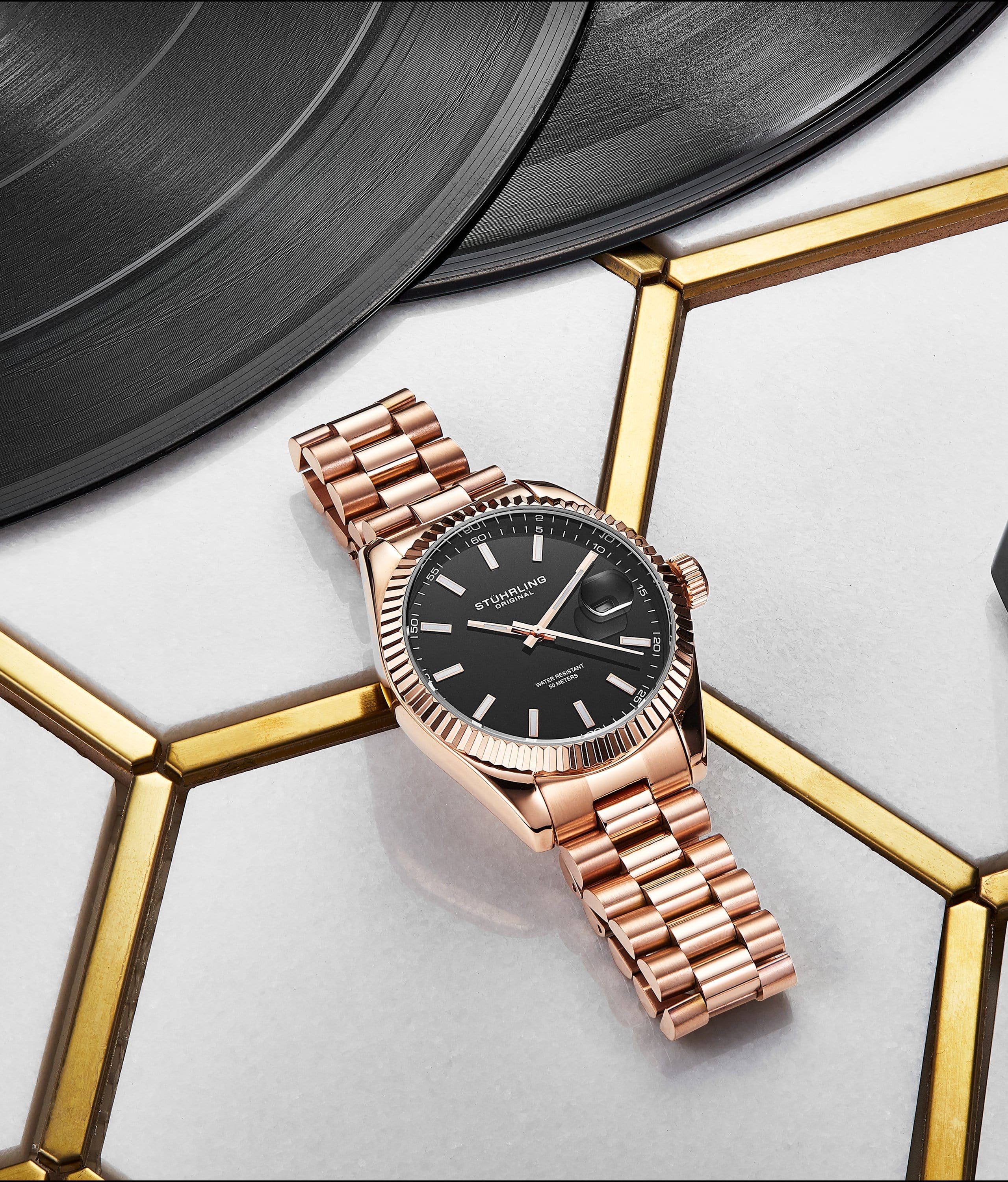 Lineage 3935 Quartz 42mm Classic