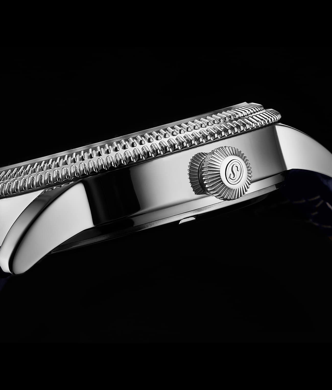 The Wingman Quartz 4011 Aviator 44mm