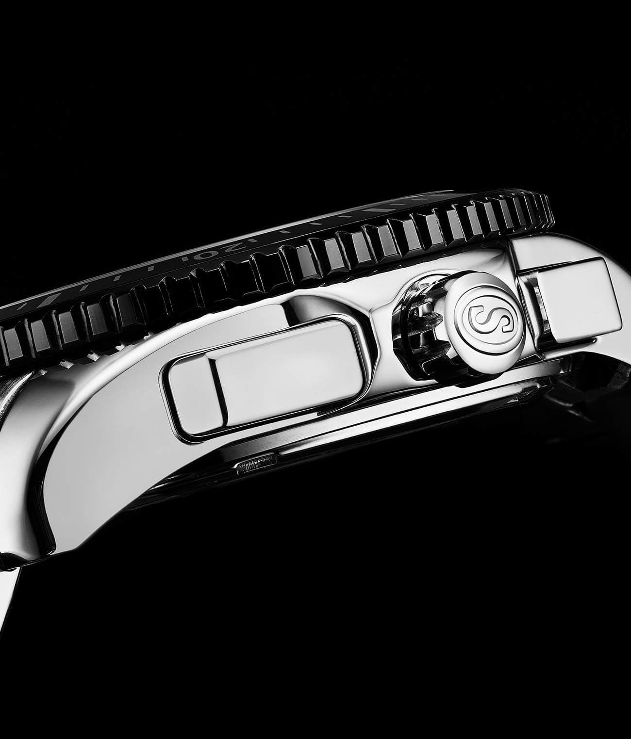 Velocity 4016 Quartz 42mm Chronograph