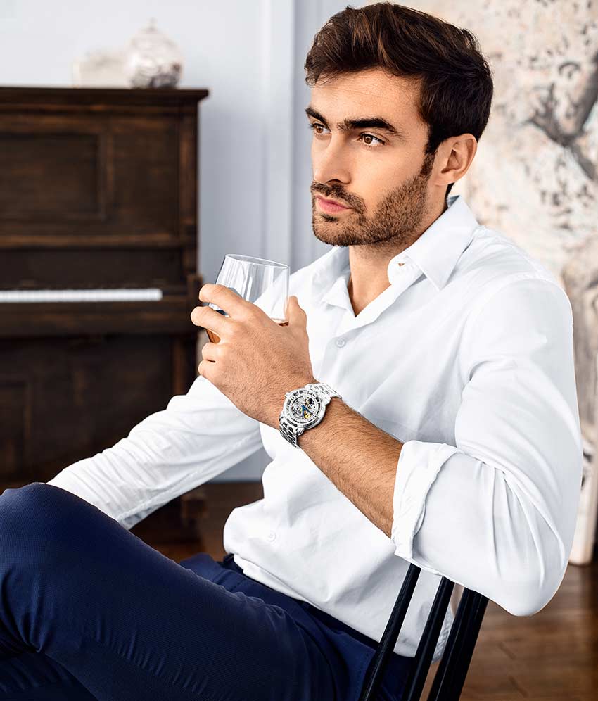 Silver Dial / Silver Case / Silver Stainless Steel Bracelet Silver Deployant Buckle