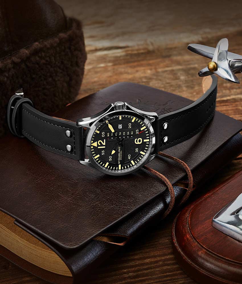 Black Dial / Silver Case / Black Band