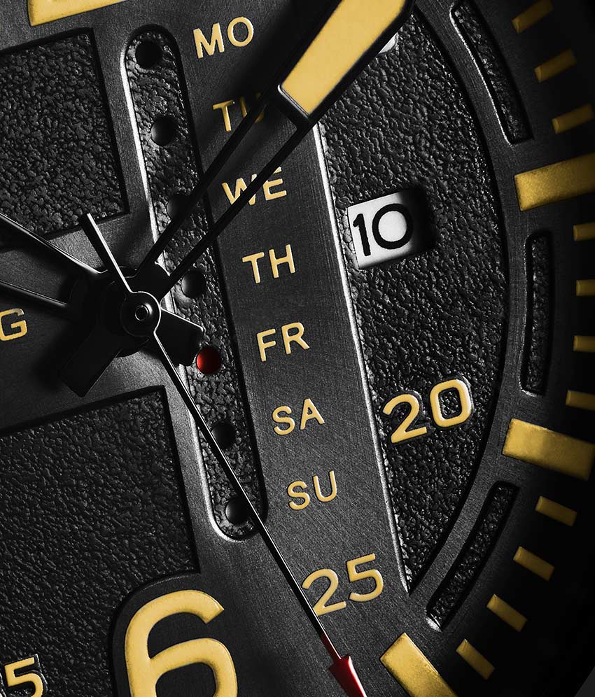 Aeronaut 44mm Aviator, Volda 45mm Aviator, and Stührling Signature Pen