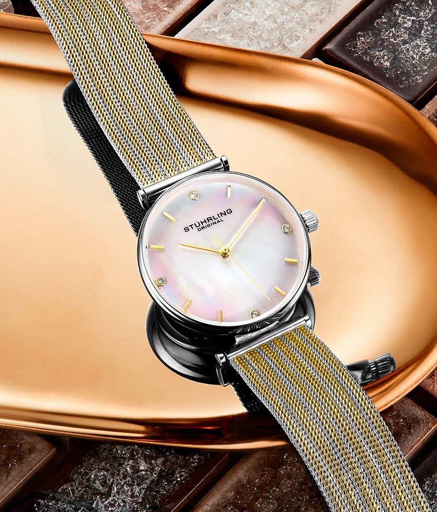 Silver Dial / Silver Case / Gold Band