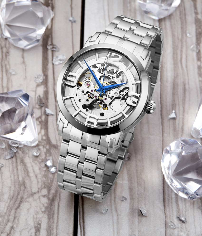 Silver Dial / Silver Case / Silver Band