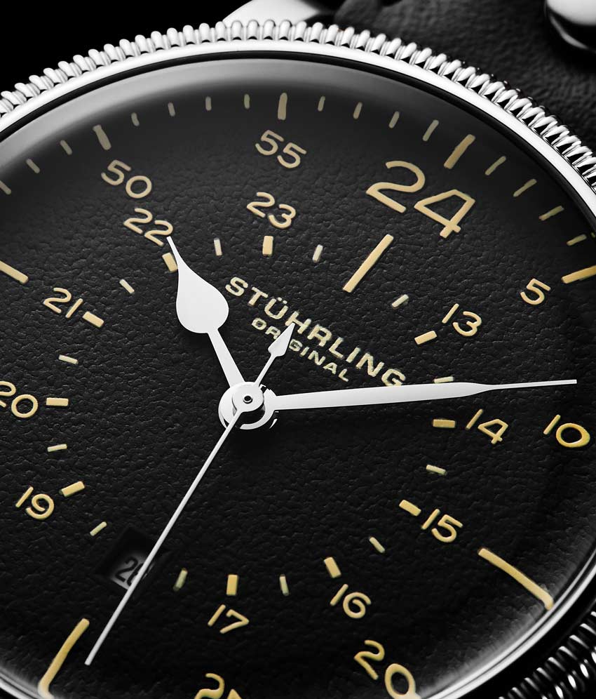 Black Dial / Silver Case / Black Band