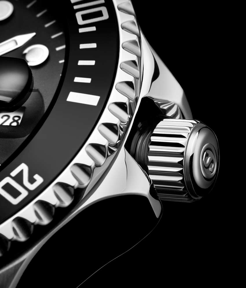 Black Dial / Silver Case / Silver Band