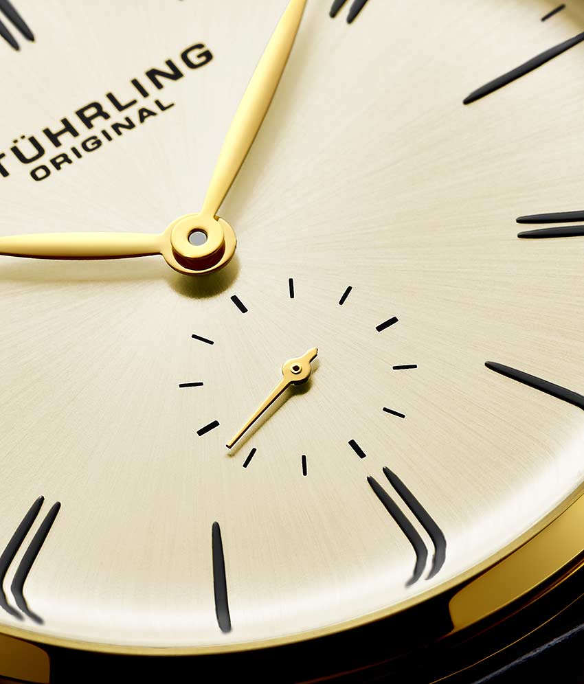 Champagne Dial / Gold Case / Brown Leather Strap Tang Buckle