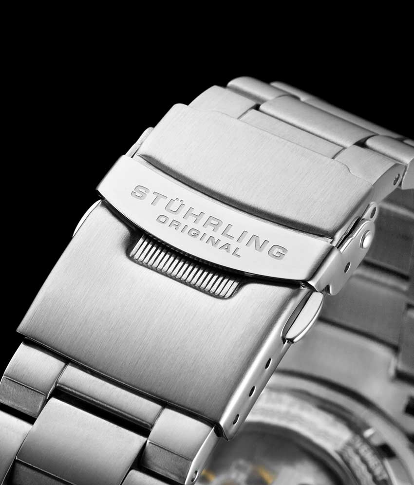 Black Dial / Silver Case / Silver Band