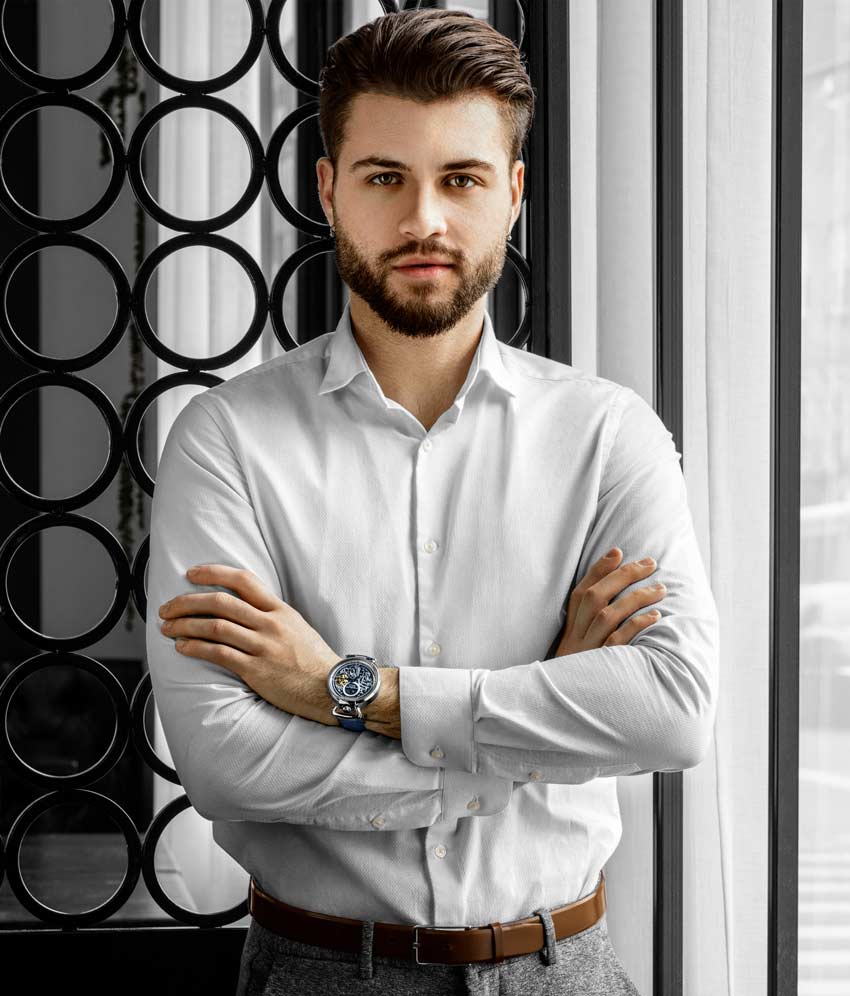 Black Dial / Silver Case / Blue Band