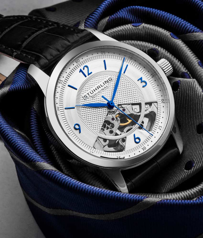 Silver Dial / Silver Case / Black Band