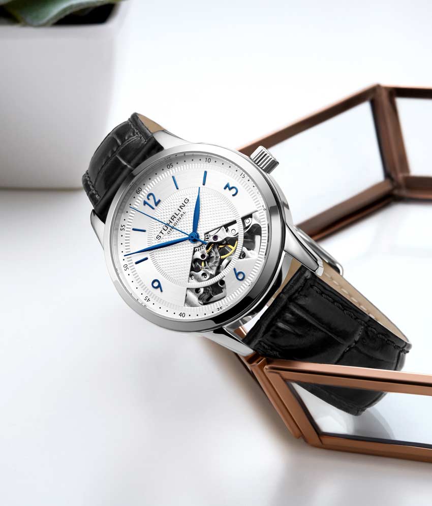 Silver Dial / Silver Case / Black Band