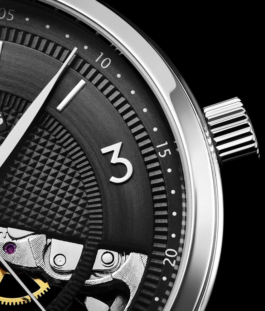 Black Dial / Silver Case / Black Band