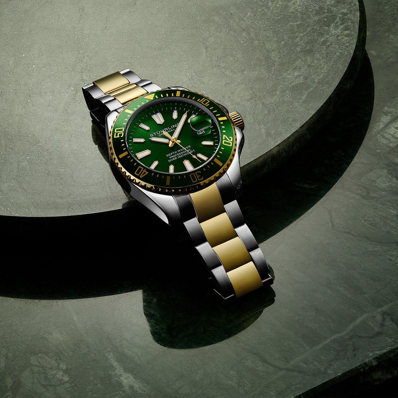 Stührling Depthmaster 3950A Quartz 42mm Diver