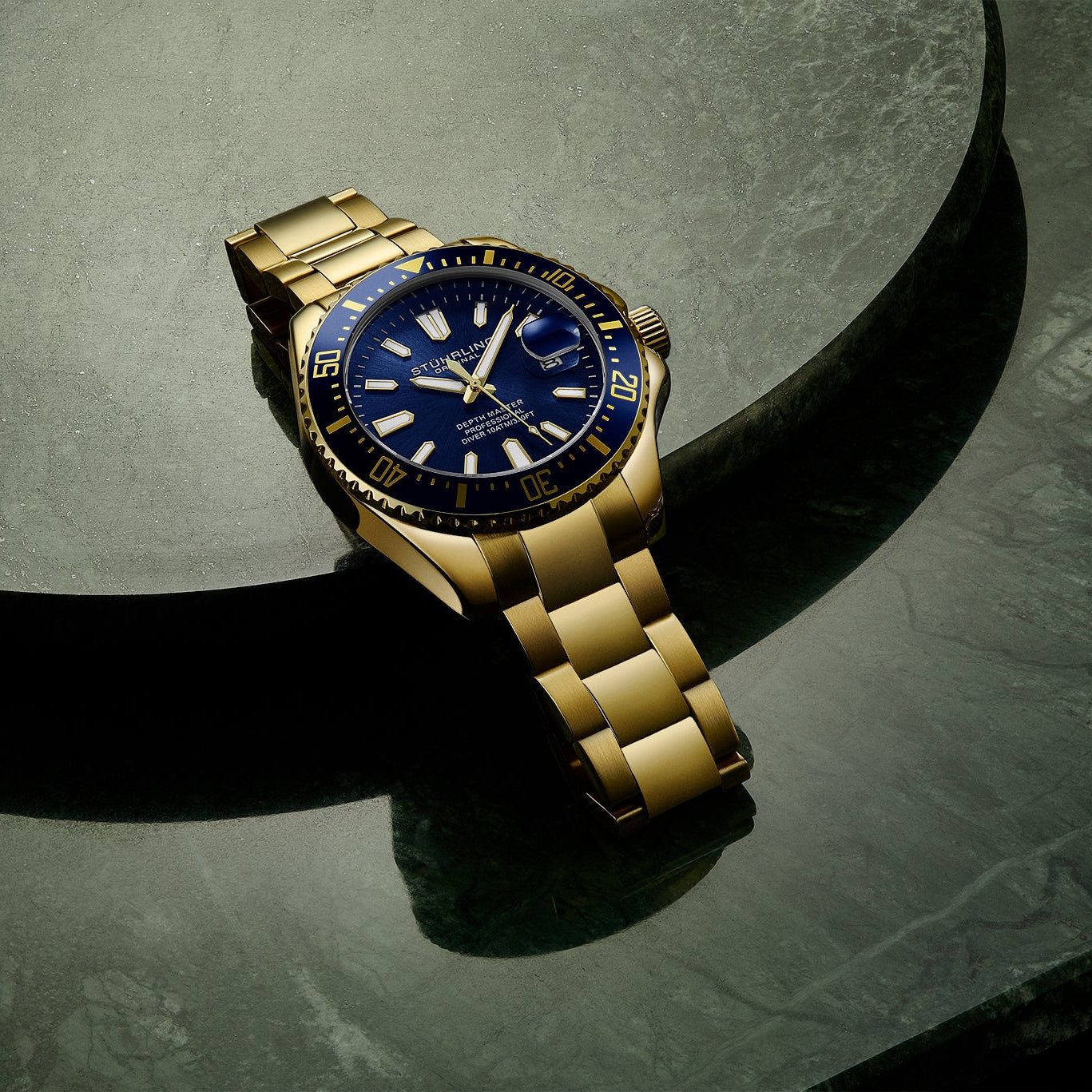 Stührling Depthmaster 3950A Quartz 42mm Diver