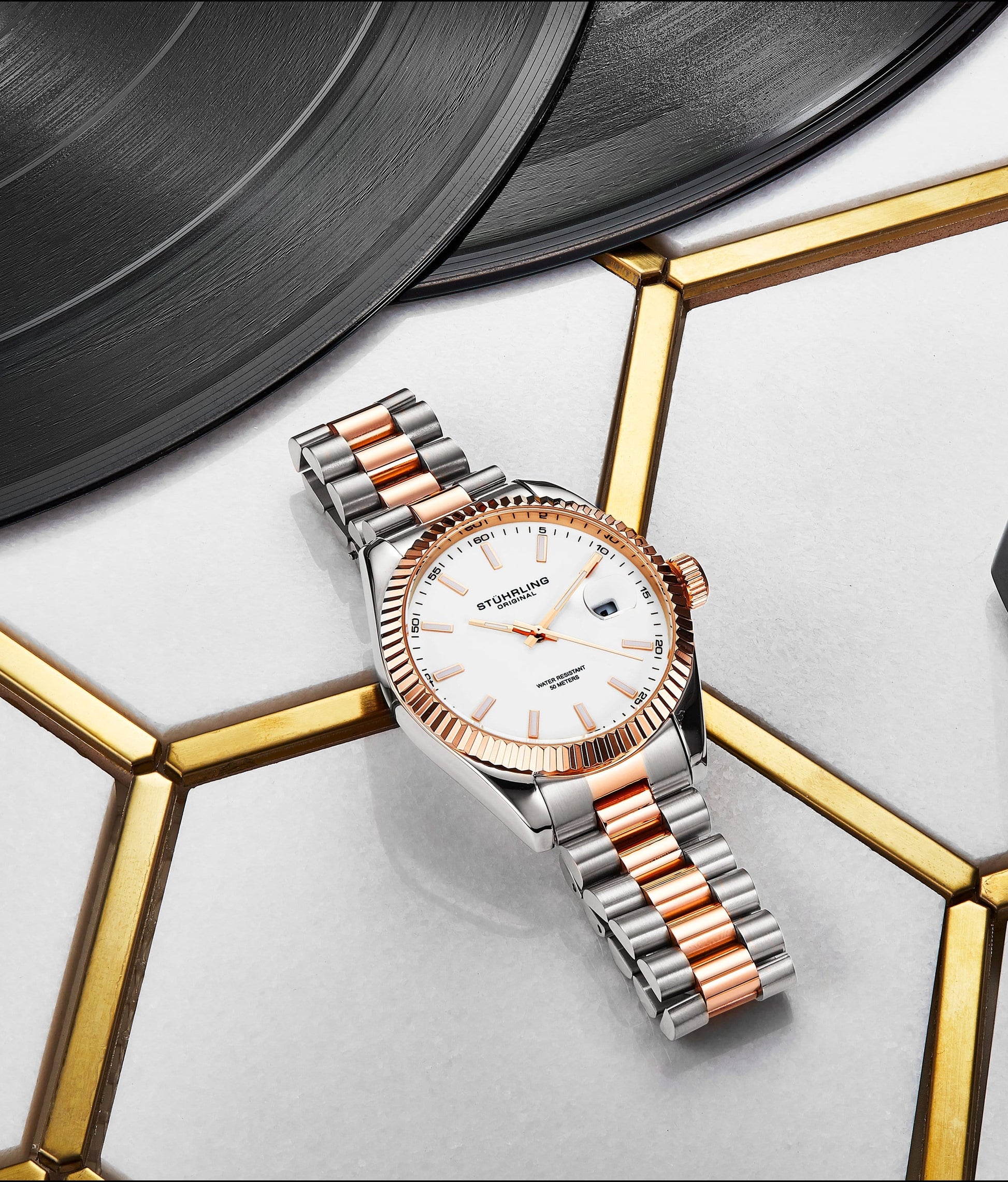 Lineage 3935 Quartz 42mm Classic