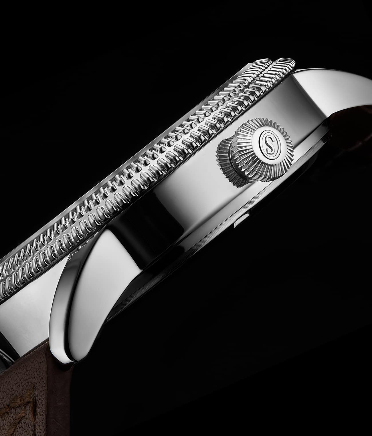 The Wingman Quartz 4011 Aviator 44mm