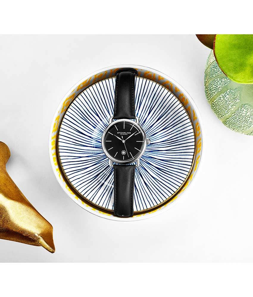 Black Dial / Silver Case / Black Band