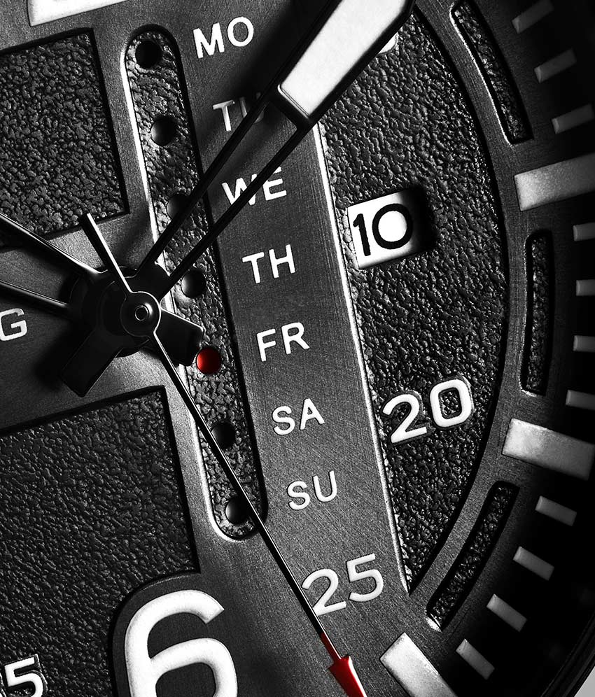 Aeronaut 44mm Aviator, Cabaletta Quartz 42mm, and Stührling Signature Pen