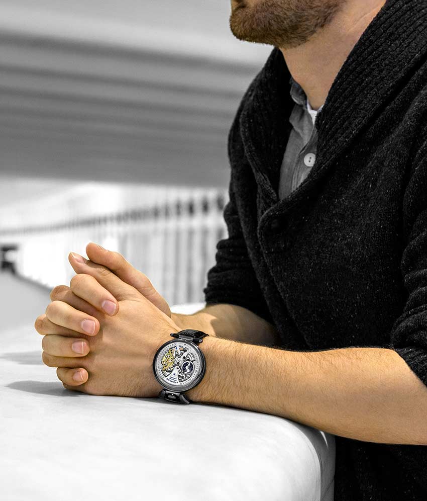 Silver Dial / Black Case / Black Band