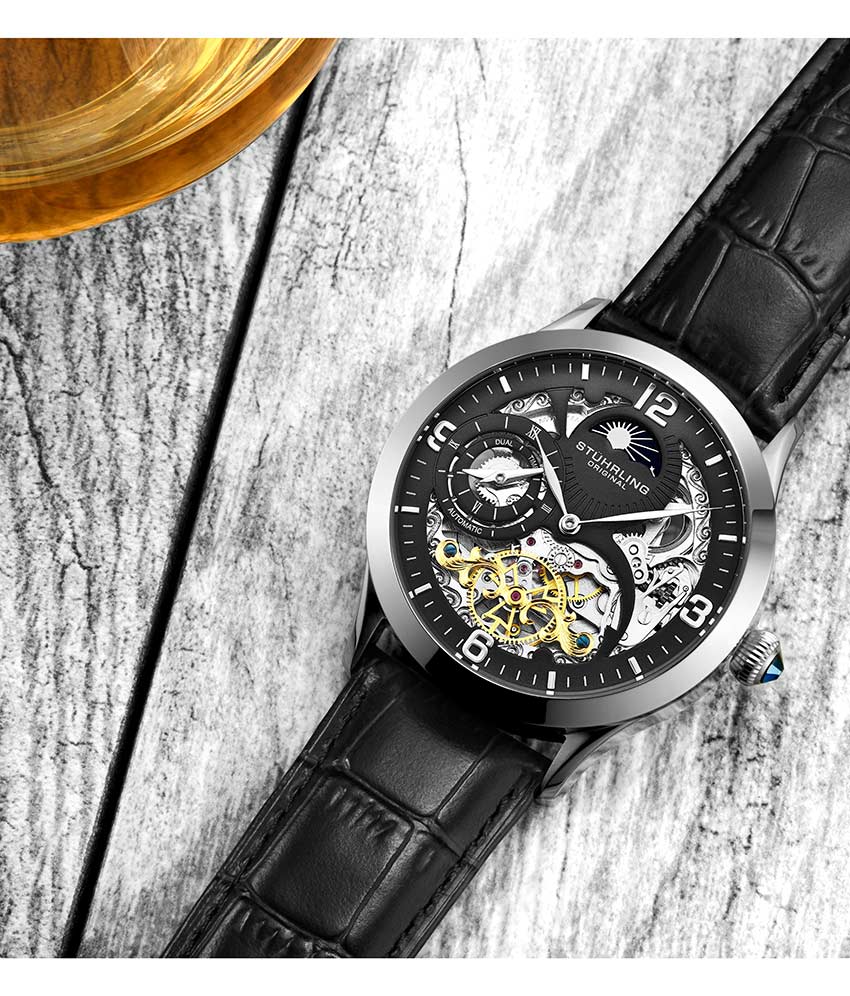 Black Dial / Silver Case / Black Band