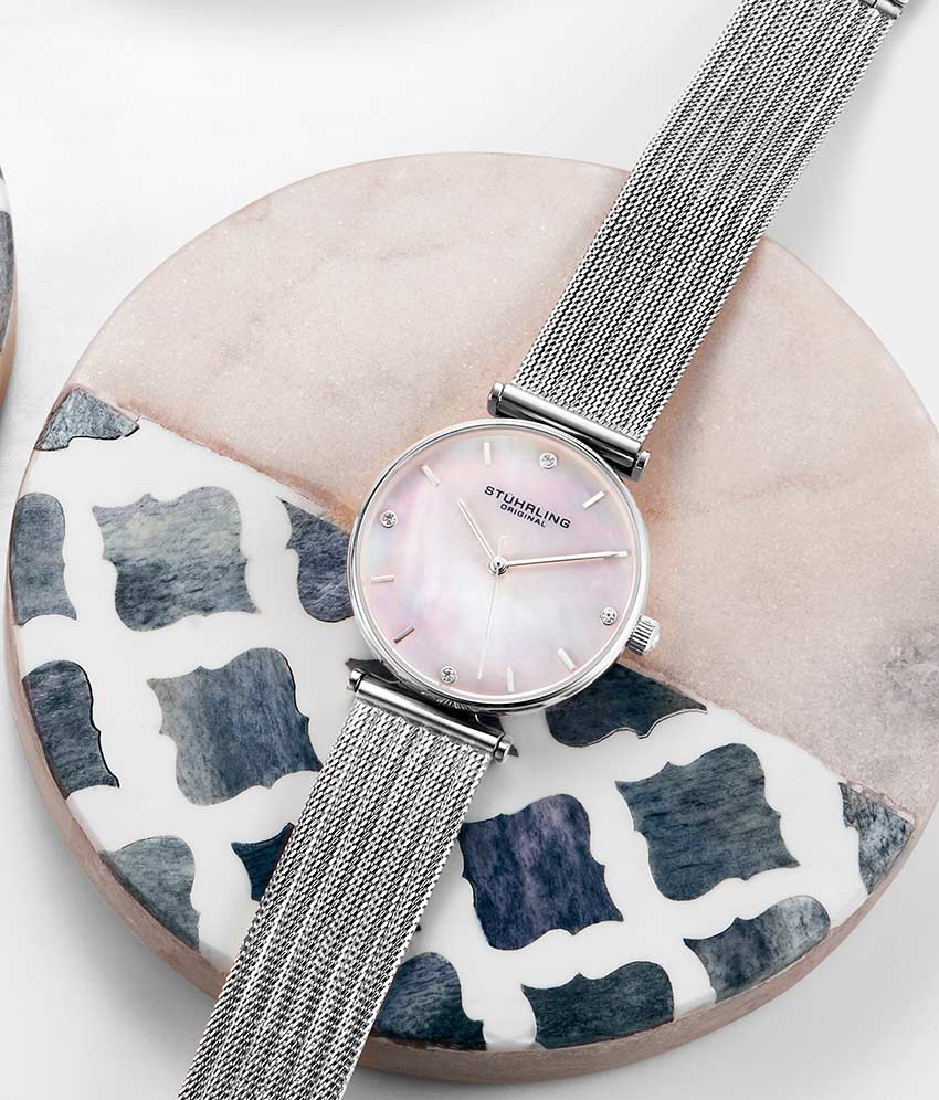 Silver Dial / Silver Case / Silver Band