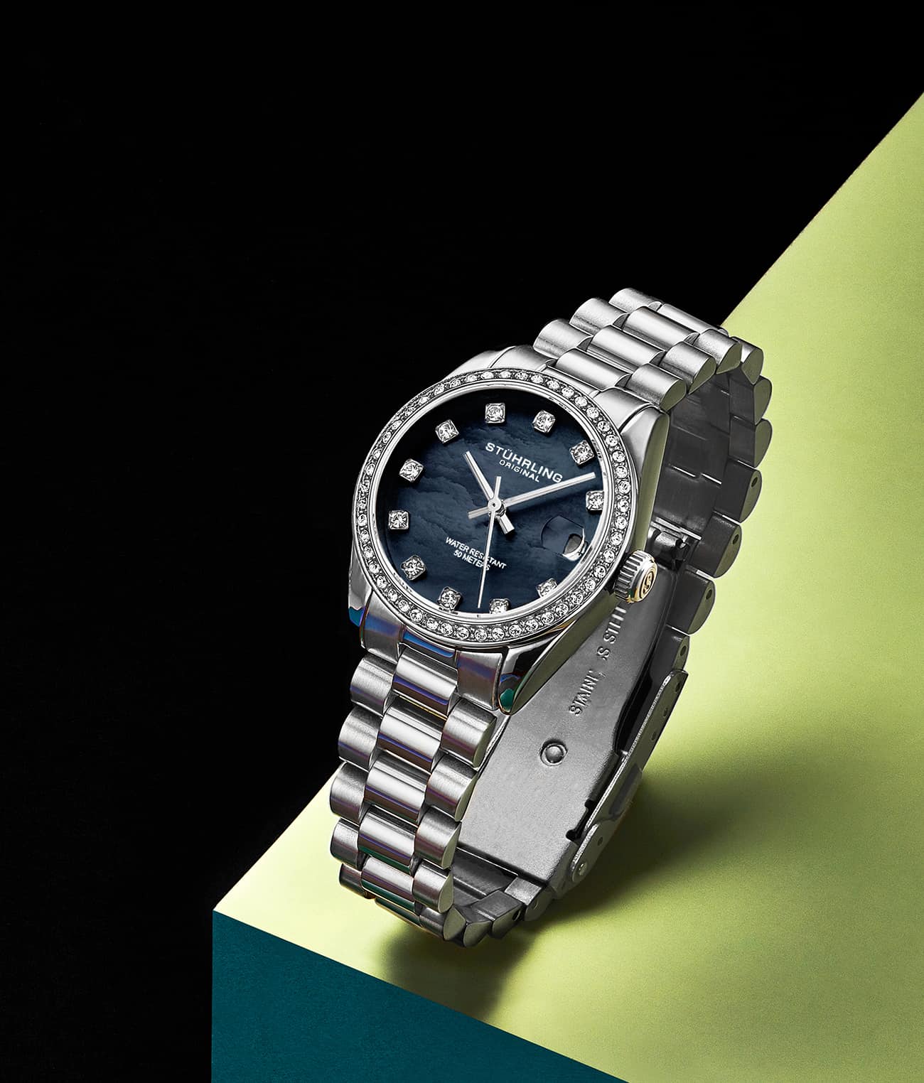 Black Dial / Silver Case / Silver Band