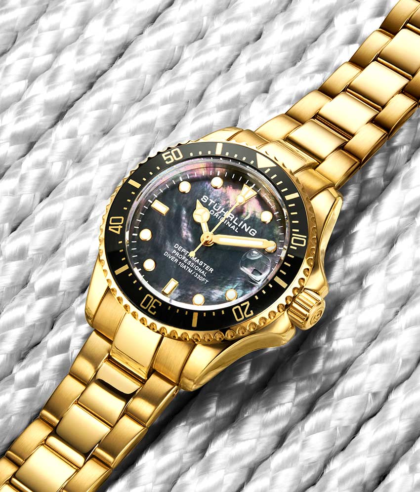 Black Dial / Gold Case / Gold Band