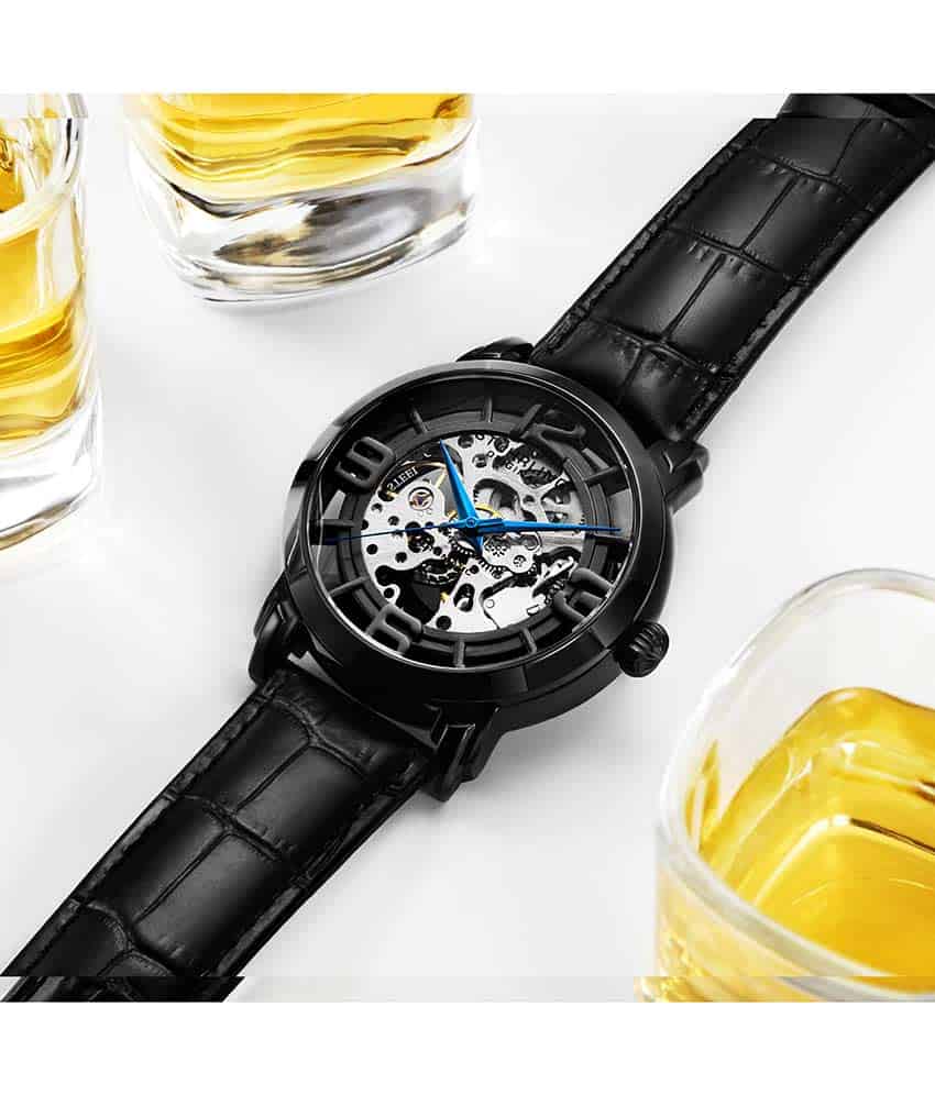 Black Dial / Black Case / Black Band