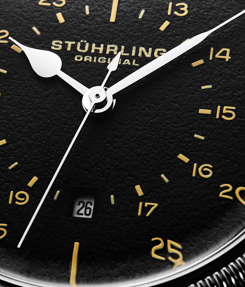 Black Dial / Silver Case / Beige Band