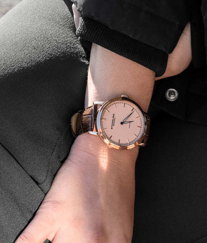 Champagne Dial / Rose Case / Brown Leather Strap Tang Buckle