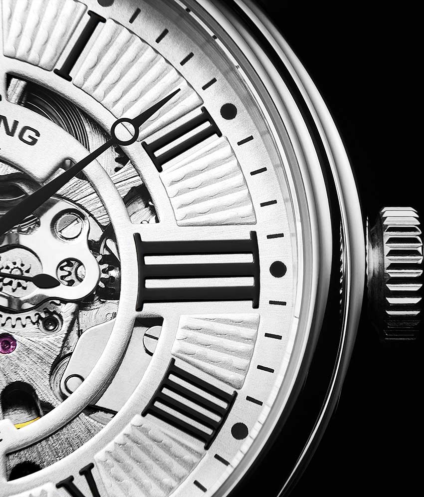 Silver Dial / Silver Case / Silver Stainless Steel Bracelet Deployant Buckle