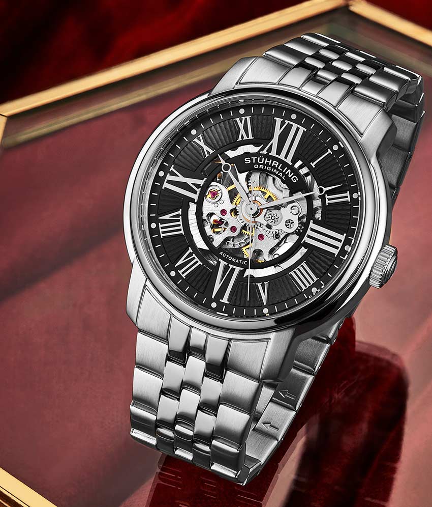 Black Dial / Silver Case / Silver Stainless Steel Bracelet Deployant Buckle