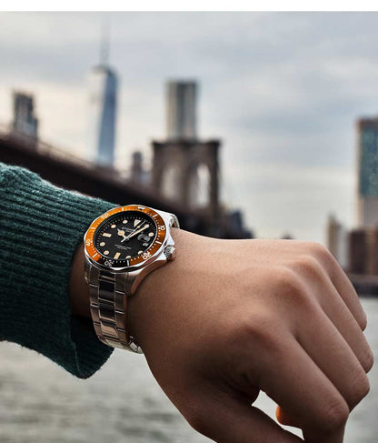 Black Dial / Silver Case / Silver Stainless Steel Bracelet Deployant Buckle 2