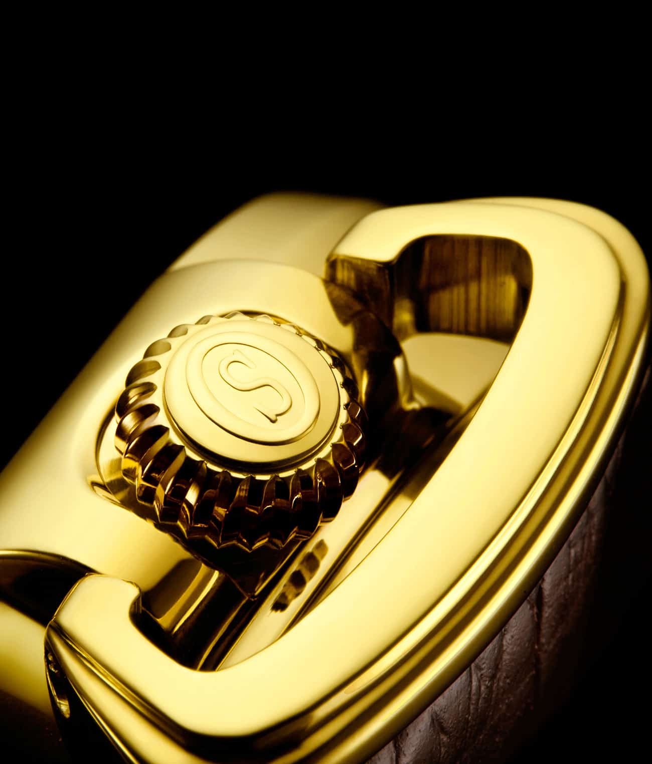 Black Dial / Gold Case / Gold Band