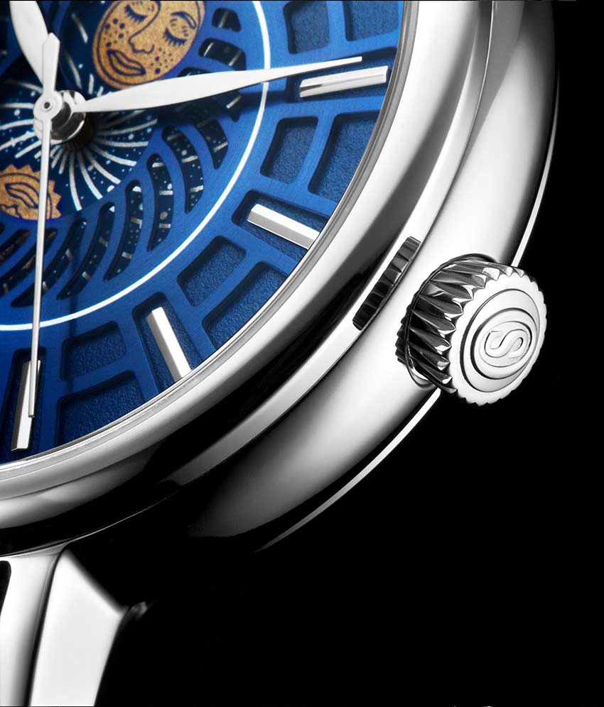 Blue Dial / Silver Case / Black Band