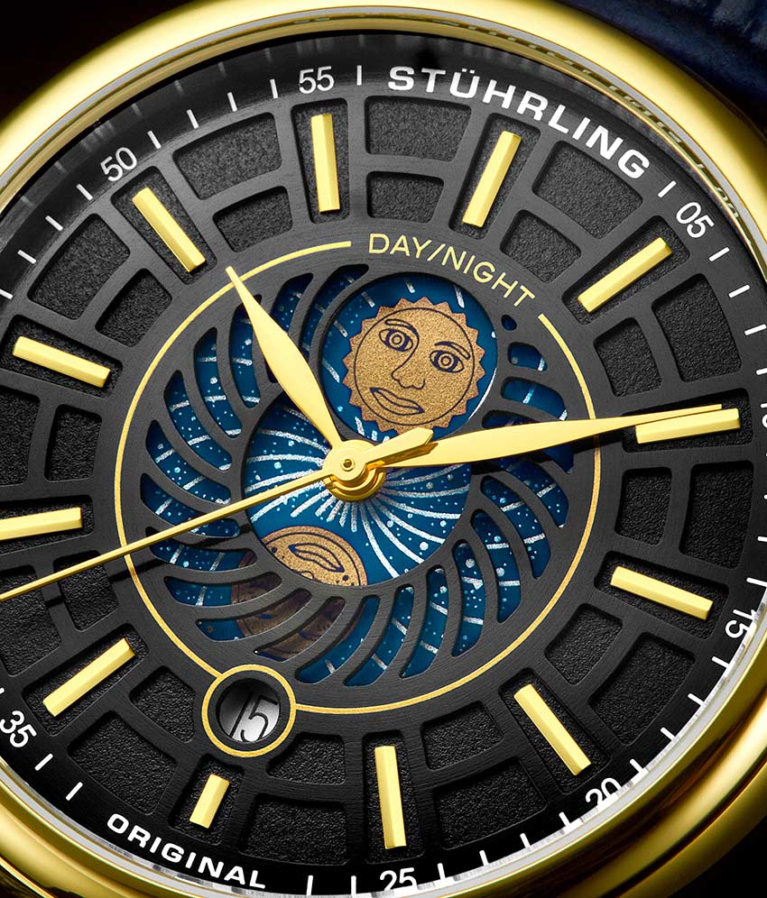 Black Dial / Gold Case / Blue Band