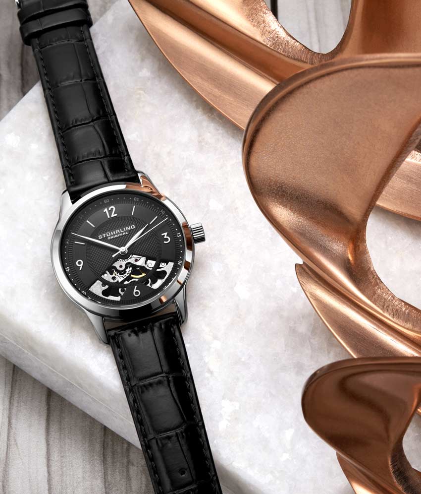 Black Dial / Silver Case / Black Band