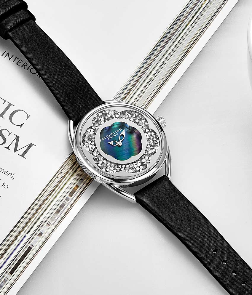 Blue Dial / Silver Case / Black Band