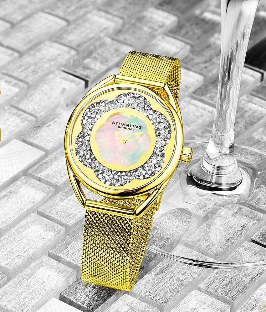 White Dial / Gold Case / Gold Stainless Steel Bracelet Gold Layered Foldover Buckle